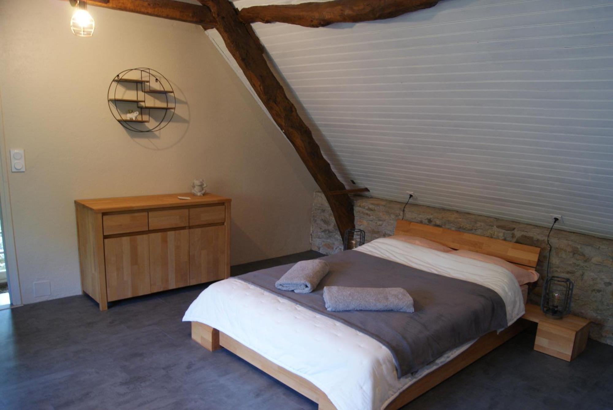 Le Domaine De La Claire Fontaine Gites -Chambres D'Hotes Montvalent المظهر الخارجي الصورة